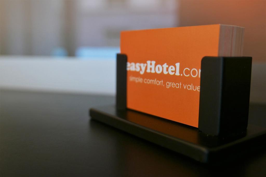 Easyhotel Centre होटल