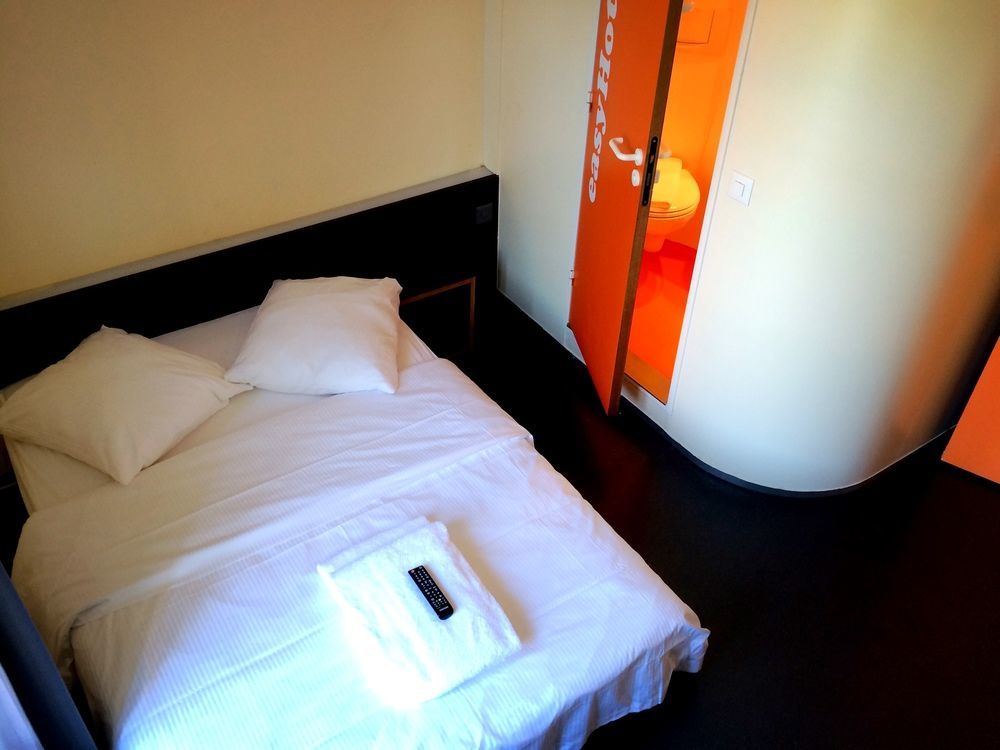 Easyhotel Centre होटल 2*